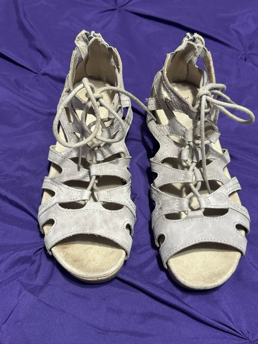 Earth Origins Women's Sandals Beige/Tan 7.5W Summer Shoes with Wedge Heel EUC